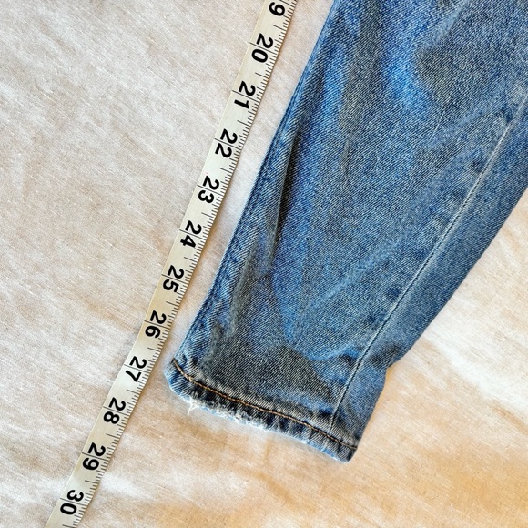 American Eagle Outfitters mom‎ jeans Classic Blue Denim Jeans - Picture 9 of 9